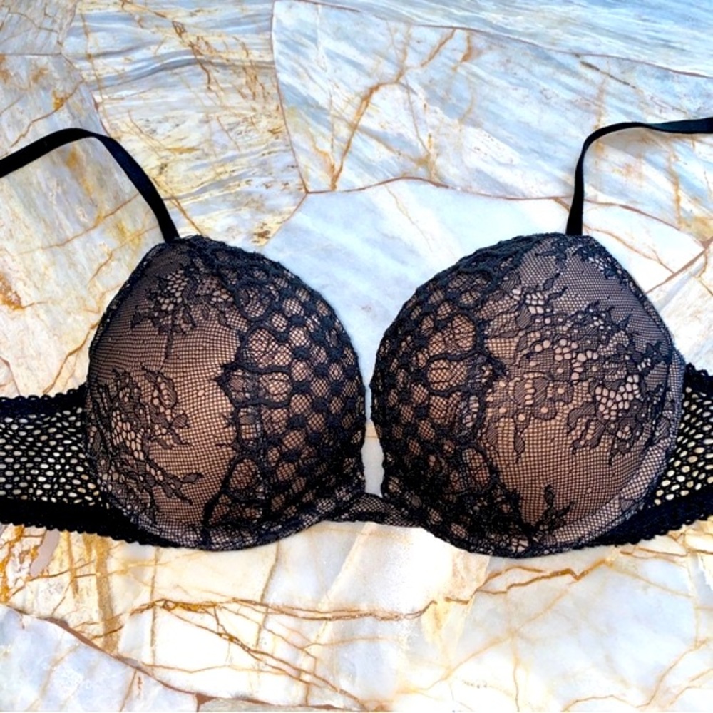 Gorgeous‎ 32A Bombshell Super PushUp Bra Black Fishnet Crochet lace
